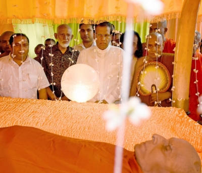 President participate amarapura thera funaral