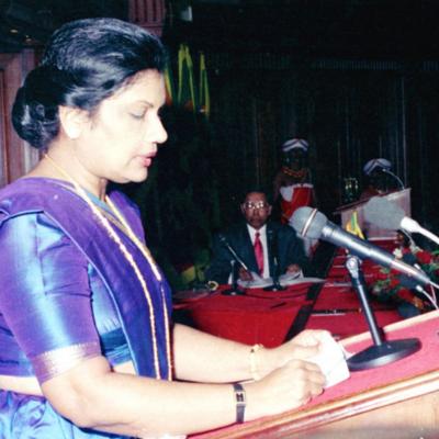Chandirka Kamarathunga 1994 2